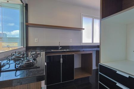 Cozinha de apartamento para alugar com 2 quartos, 77m² em vila da serra, Belo Horizonte