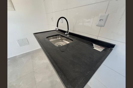 Cozinha  de apartamento para alugar com 1 quarto, 34m² em Cidade Antônio Estêvão de Carvalho, São Paulo