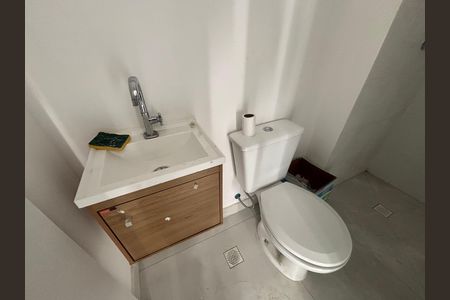 Apartamento para alugar com 34m², 1 quarto e sem vaga Apartamento para alugar com 34m², 1 quarto e sem vagaBanheiro