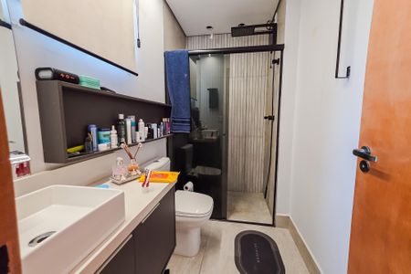 Casa de condomínio à venda com 127m², 2 quartos e 2 vagas Casa de condomínio à venda com 127m², 2 quartos e 2 vagasBanheiro da Suíte