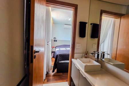 Casa de condomínio à venda com 127m², 2 quartos e 2 vagas Casa de condomínio à venda com 127m², 2 quartos e 2 vagasBanheiro da Suíte 2