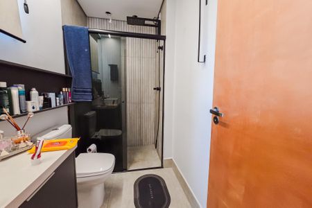 Casa de condomínio à venda com 127m², 2 quartos e 2 vagas Casa de condomínio à venda com 127m², 2 quartos e 2 vagasBanheiro da Suíte