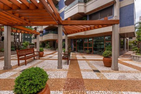 Apartamento à venda com 200m², 3 quartos e 2 vagas