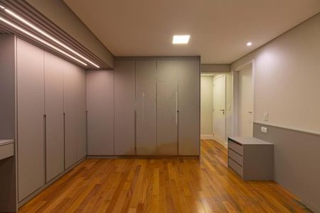 Apartamento à venda com 200m², 3 quartos e 2 vagas