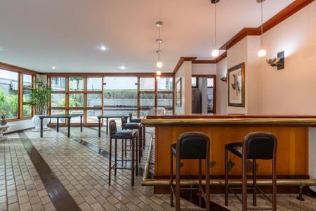 Apartamento à venda com 200m², 3 quartos e 2 vagas