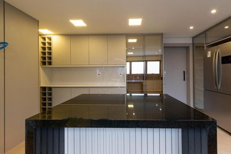 Apartamento à venda com 200m², 3 quartos e 2 vagas