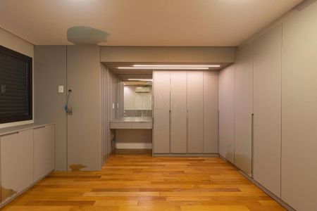Apartamento à venda com 200m², 3 quartos e 2 vagas
