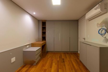 Apartamento à venda com 200m², 3 quartos e 2 vagas