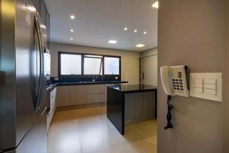 Apartamento à venda com 200m², 3 quartos e 2 vagas