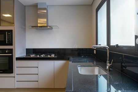 Apartamento à venda com 200m², 3 quartos e 2 vagas