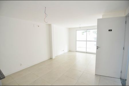 Apartamento à venda com 68m², 1 quarto e sem vaga Apartamento à venda com 68m², 1 quarto e sem vagaSala