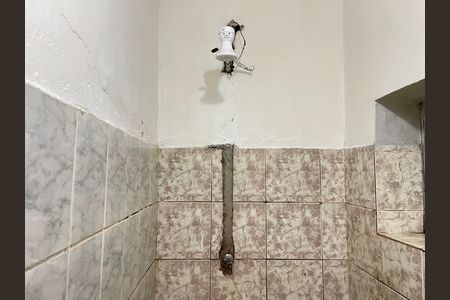 Casa para alugar com 40m², 1 quarto e sem vaga Casa para alugar com 40m², 1 quarto e sem vagaBanheiro social
