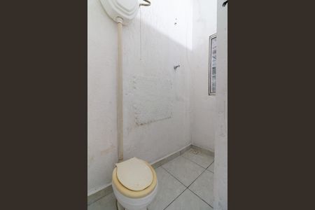 Banheiro 2 de casa para alugar com 1 quarto, 40m² em Jardim Paulo Vi, São Paulo