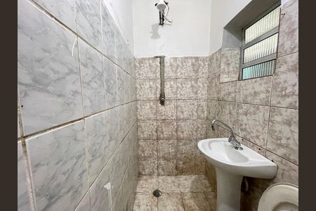 Banheiro 1 de casa para alugar com 1 quarto, 40m² em Jardim Paulo Vi, São Paulo