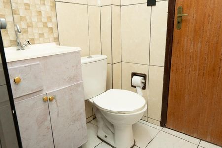 Apartamento à venda com 59m², 2 quartos e 1 vaga Apartamento à venda com 59m², 2 quartos e 1 vagaBanheiro