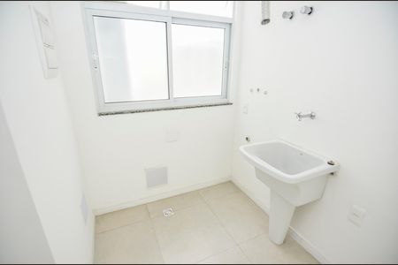 Apartamento à venda com 68m², 1 quarto e sem vagaÁrea de Serviço