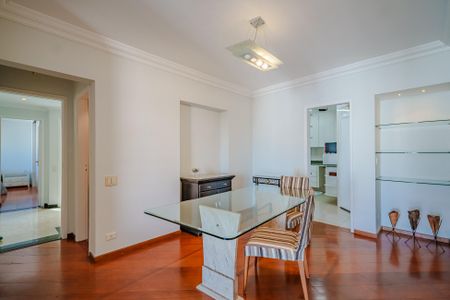 Apartamento à venda com 120m², 3 quartos e 2 vagasSala