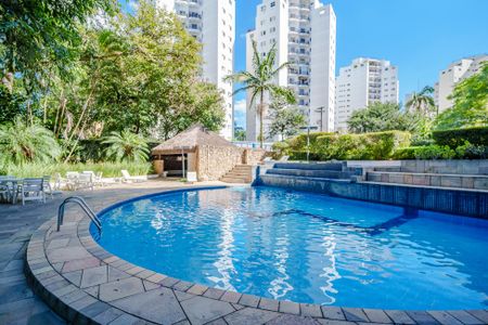 Apartamento à venda com 120m², 3 quartos e 2 vagasÁrea comum - Piscina