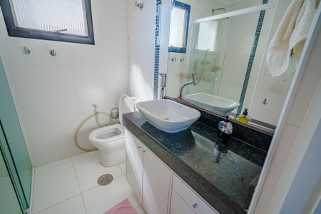 Apartamento à venda com 120m², 3 quartos e 2 vagasBanheiro da Suíte