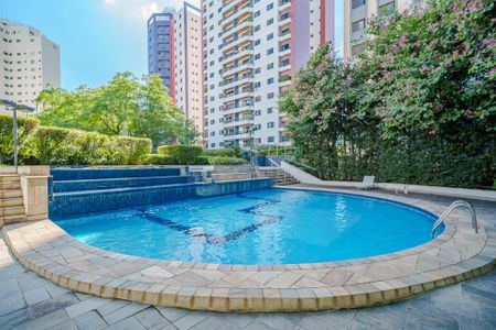 Apartamento à venda com 120m², 3 quartos e 2 vagasÁrea comum - Piscina