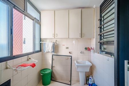 Apartamento à venda com 120m², 3 quartos e 2 vagasÁrea de Serviço
