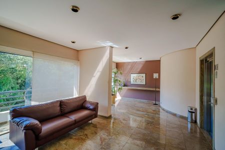 Apartamento à venda com 120m², 3 quartos e 2 vagasHall social