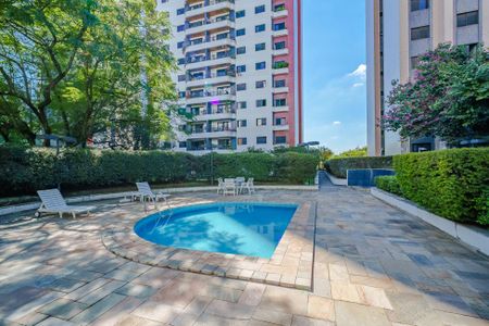 Apartamento à venda com 120m², 3 quartos e 2 vagasÁrea comum - Piscina