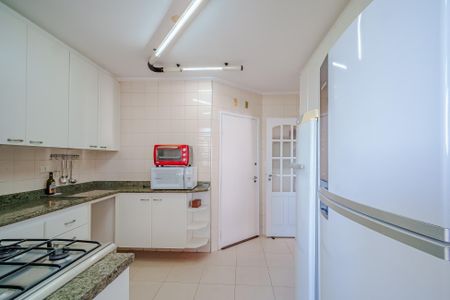 Apartamento à venda com 120m², 3 quartos e 2 vagasCozinha