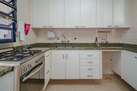 Apartamento à venda com 120m², 3 quartos e 2 vagasCozinha