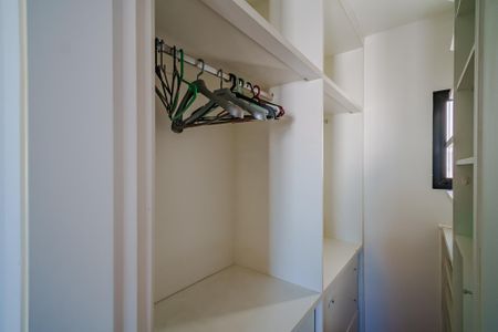 Apartamento à venda com 120m², 3 quartos e 2 vagasCloset