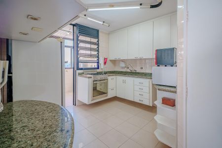Apartamento à venda com 120m², 3 quartos e 2 vagasCozinha