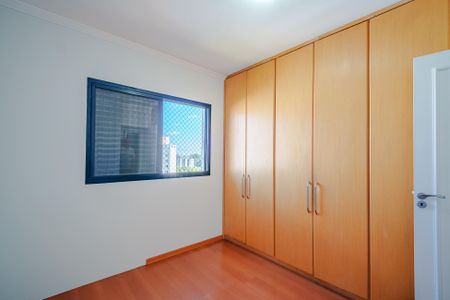 Apartamento à venda com 120m², 3 quartos e 2 vagasQuarto 2