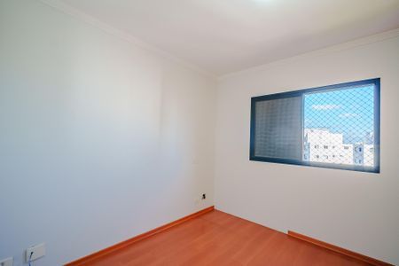 Apartamento à venda com 120m², 3 quartos e 2 vagasQuarto 2