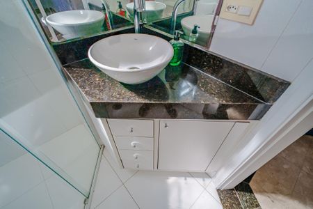 Apartamento à venda com 120m², 3 quartos e 2 vagasBanheiro 1