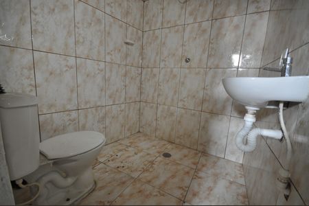 Casa para alugar com 35m², 2 quartos e sem vagaBanheiro