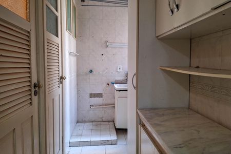 Apartamento à venda com 135m², 3 quartos e 1 vagaÁrea de Serviço