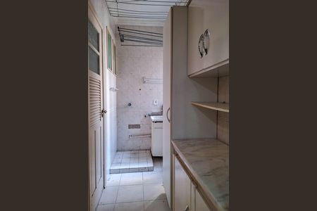 Apartamento à venda com 135m², 3 quartos e 1 vagaÁrea de Serviço