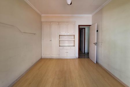 Apartamento à venda com 135m², 3 quartos e 1 vagaQuarto 2
