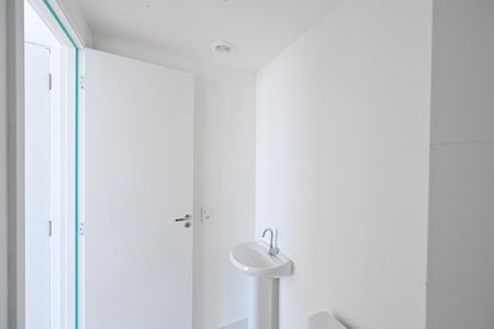 Apartamento à venda com 27m², 1 quarto e sem vaga Apartamento à venda com 27m², 1 quarto e sem vagaBanheiro Social