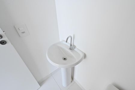 Apartamento à venda com 27m², 1 quarto e sem vaga Apartamento à venda com 27m², 1 quarto e sem vagaBanheiro Social