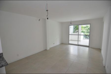 Apartamento à venda com 73m², 1 quarto e 1 vaga Apartamento à venda com 73m², 1 quarto e 1 vagaSala