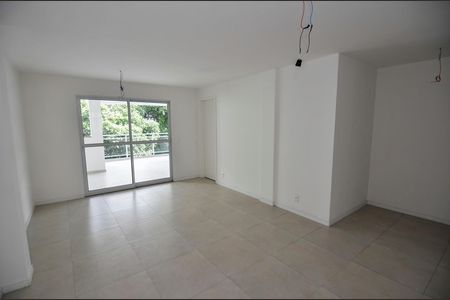 Apartamento à venda com 73m², 1 quarto e 1 vaga Apartamento à venda com 73m², 1 quarto e 1 vagaSala