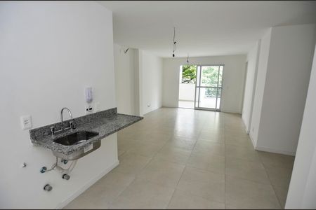 Apartamento à venda com 73m², 1 quarto e 1 vaga Apartamento à venda com 73m², 1 quarto e 1 vagaCozinha