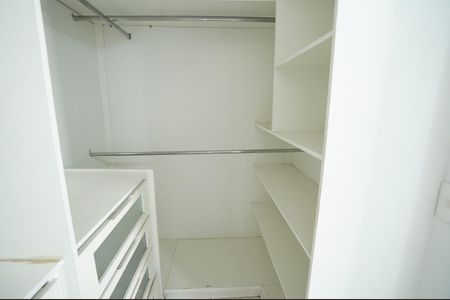 Apartamento para alugar com 68m², 2 quartos e 1 vaga
