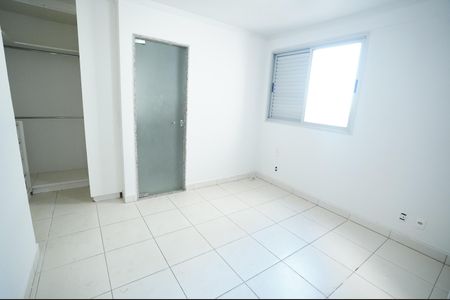 Apartamento para alugar com 68m², 2 quartos e 1 vaga