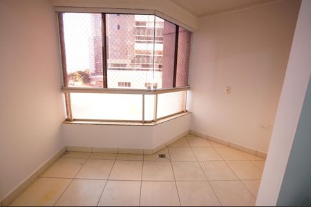 Apartamento para alugar com 2 quartos, 68m² em Setor Bueno, Goiânia