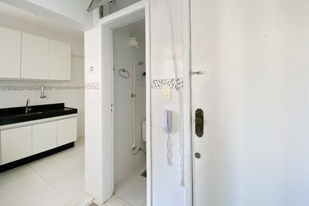 Apartamento à venda com 70m², 2 quartos e 1 vaga Apartamento à venda com 70m², 2 quartos e 1 vagaÁrea de Serviço