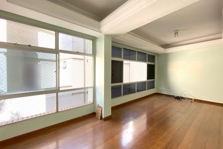Apartamento à venda com 70m², 2 quartos e 1 vaga Apartamento à venda com 70m², 2 quartos e 1 vagaSala