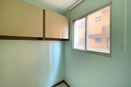 Apartamento à venda com 70m², 2 quartos e 1 vaga Apartamento à venda com 70m², 2 quartos e 1 vagaQuarto de Serviço