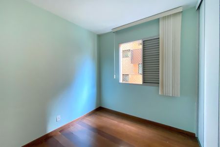 Apartamento à venda com 70m², 2 quartos e 1 vaga Apartamento à venda com 70m², 2 quartos e 1 vagaSuite 1